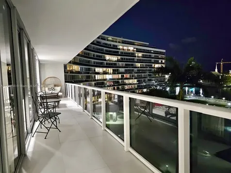 900 Bay Drive Miami Beach FL 33141