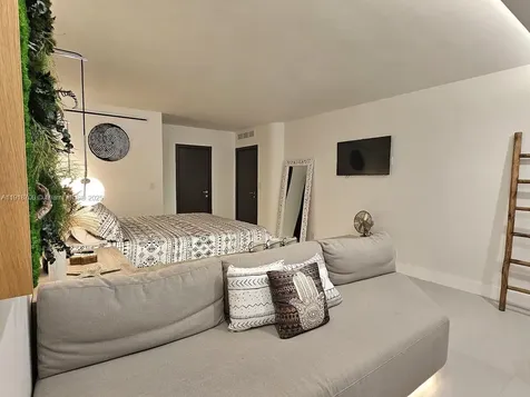 900 Bay Drive Miami Beach FL 33141
