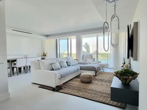 900 Bay Drive Miami Beach FL 33141