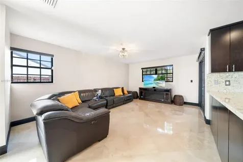5424 SW 154th Place Miami FL 33185