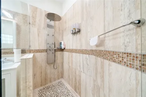 5424 SW 154th Place Miami FL 33185