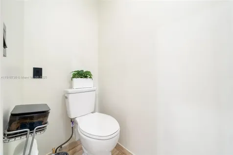 5424 SW 154th Place Miami FL 33185