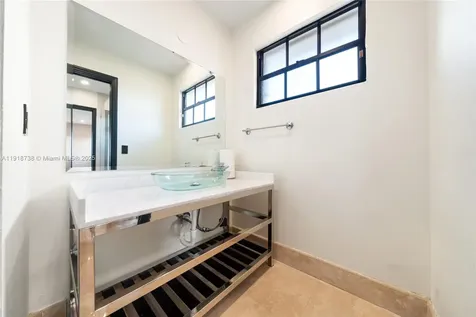 5424 SW 154th Place Miami FL 33185
