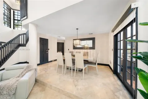 5424 SW 154th Place Miami FL 33185