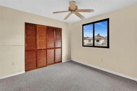8249 NW 200th Terrace Hialeah FL 33015