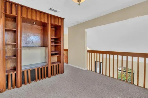 8249 NW 200th Terrace Hialeah FL 33015