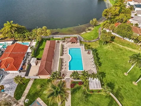 8249 NW 200th Terrace Hialeah FL 33015