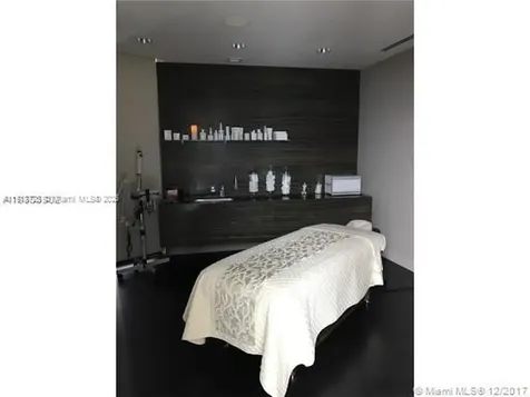 18555 Collins Avenue Sunny Isles Beach FL 33160