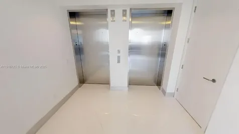 18555 Collins Avenue Sunny Isles Beach FL 33160