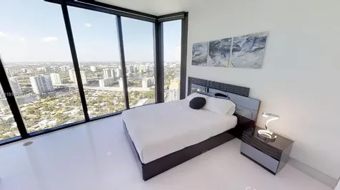 18555 Collins Avenue Sunny Isles Beach FL 33160