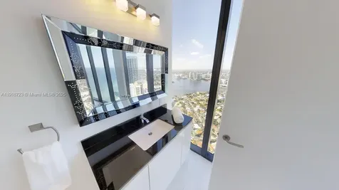 18555 Collins Avenue Sunny Isles Beach FL 33160