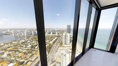 18555 Collins Avenue Sunny Isles Beach FL 33160