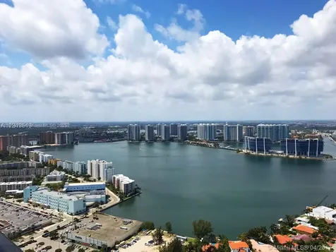 18555 Collins Avenue Sunny Isles Beach FL 33160