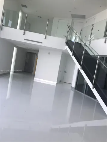 18555 Collins Avenue Sunny Isles Beach FL 33160
