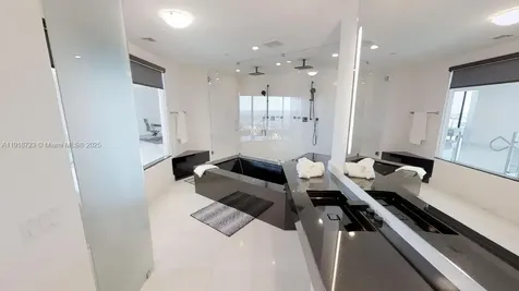 18555 Collins Avenue Sunny Isles Beach FL 33160