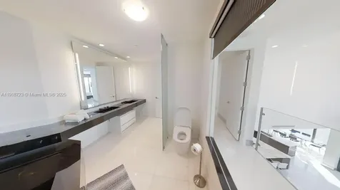 18555 Collins Avenue Sunny Isles Beach FL 33160