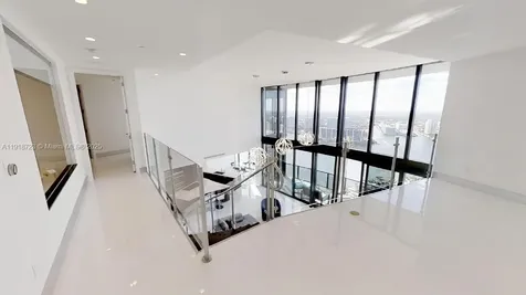 18555 Collins Avenue Sunny Isles Beach FL 33160