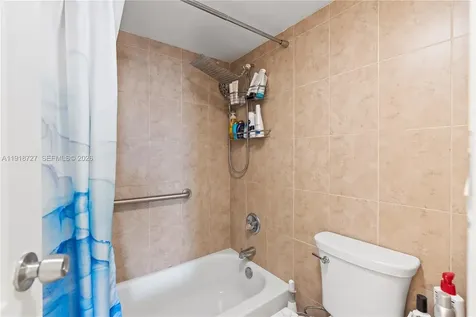 3675 N Country Club Drive Aventura FL 33180