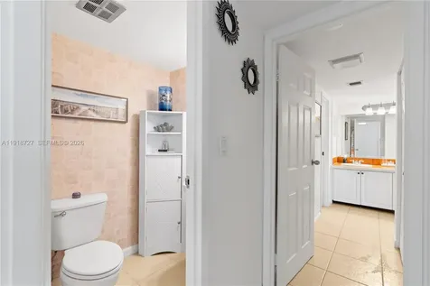 3675 N Country Club Drive Aventura FL 33180