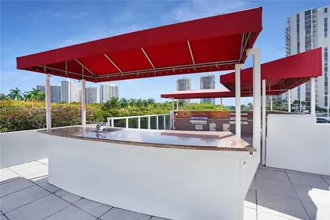 3675 N Country Club Drive Aventura FL 33180
