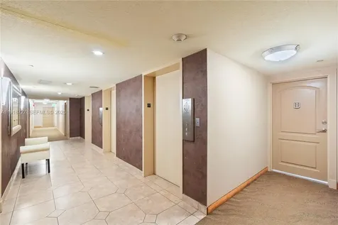 3675 N Country Club Drive Aventura FL 33180