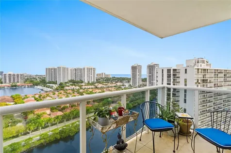 3675 N Country Club Drive Aventura FL 33180