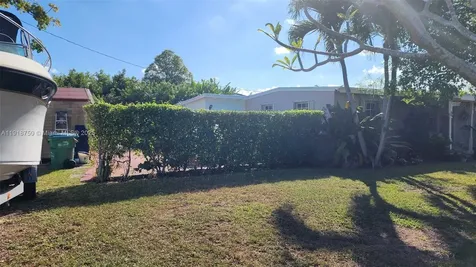 4201 SW 99th Court Miami FL 33165