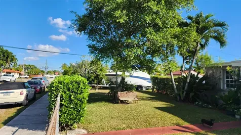 4201 SW 99th Court Miami FL 33165
