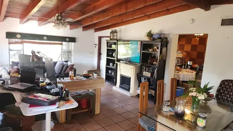 4201 SW 99th Court Miami FL 33165
