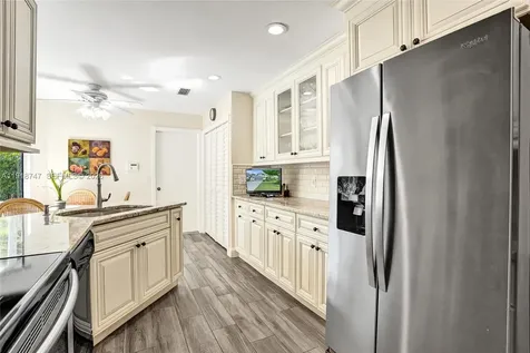 1140 Sand Drift Way West Palm Beach FL 33411