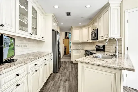 1140 Sand Drift Way West Palm Beach FL 33411