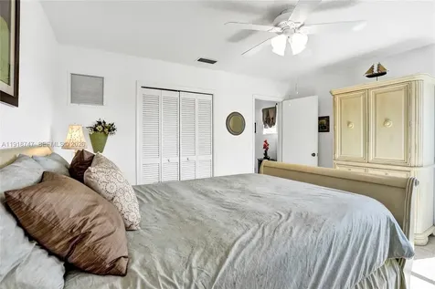 1140 Sand Drift Way West Palm Beach FL 33411