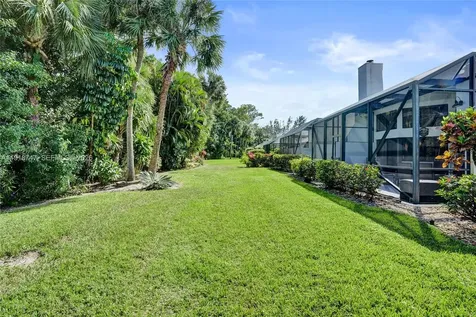 1140 Sand Drift Way West Palm Beach FL 33411