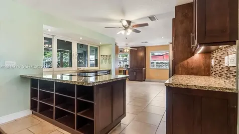 4903 SW 90th Terrace Cooper City FL 33328