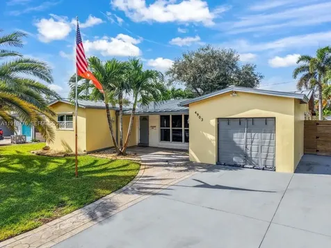 4903 SW 90th Terrace Cooper City FL 33328