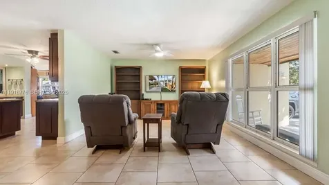 4903 SW 90th Terrace Cooper City FL 33328