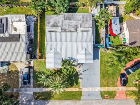 4903 SW 90th Terrace Cooper City FL 33328