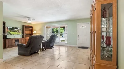 4903 SW 90th Terrace Cooper City FL 33328
