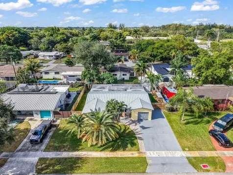 4903 SW 90th Terrace Cooper City FL 33328