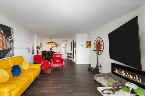 2780 NE 183rd Street Aventura FL 33160