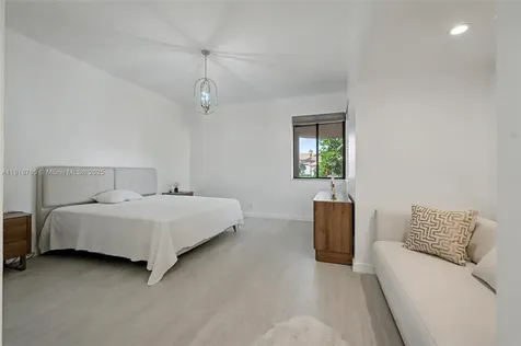 6438 Via Rosa Boca Raton FL 33433