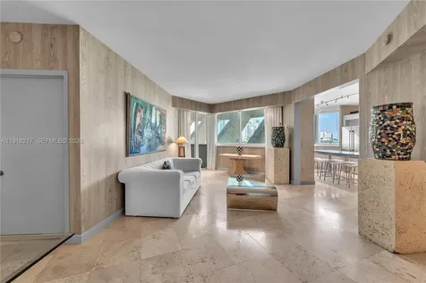 300 S Pointe Drive Miami Beach FL 33139