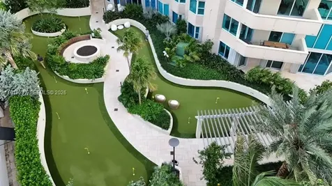 300 S Pointe Drive Miami Beach FL 33139