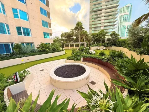 300 S Pointe Drive Miami Beach FL 33139