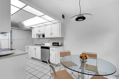 1121 Crandon Boulevard Key Biscayne FL 33149