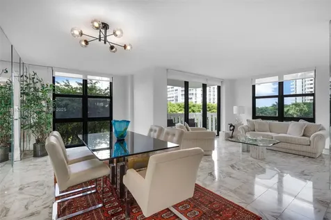1121 Crandon Boulevard Key Biscayne FL 33149