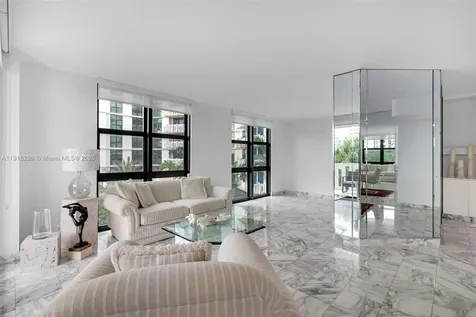 1121 Crandon Boulevard Key Biscayne FL 33149