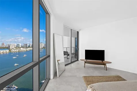 17111 Biscayne Boulevard North Miami Beach FL 33160