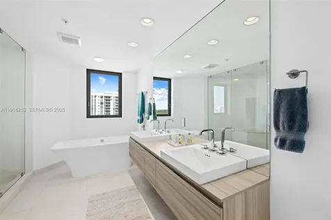 17111 Biscayne Boulevard North Miami Beach FL 33160