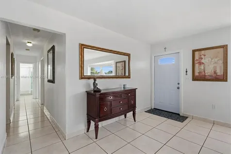 9411 SW 30th Terrace Miami FL 33165